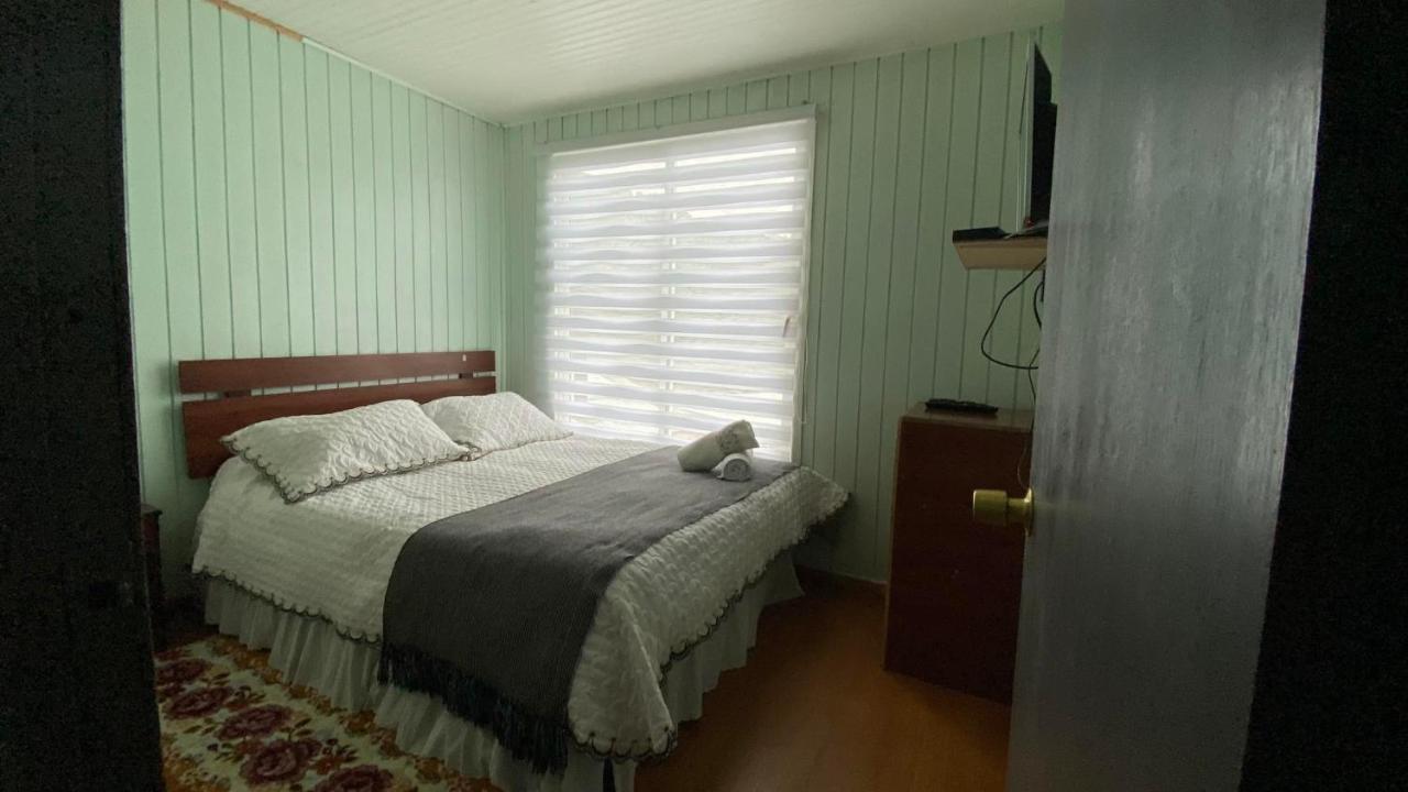 Hosteria Ensenada Puerto Puyuguapi Kültér fotó